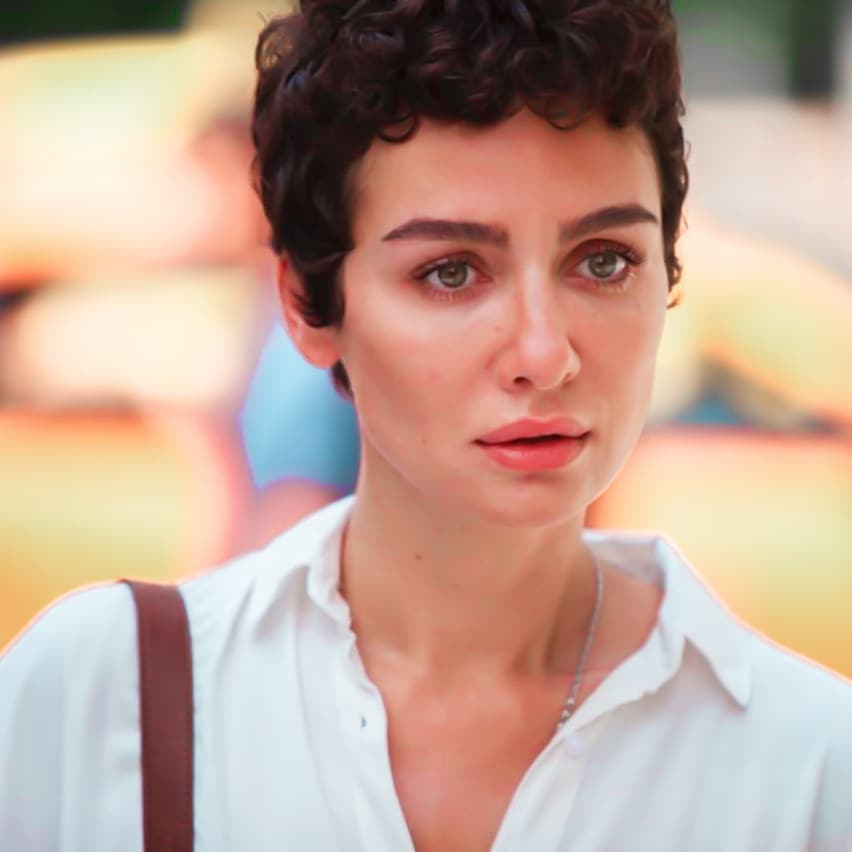 من مسلسل لا تبكي يا اميbirce Akalay