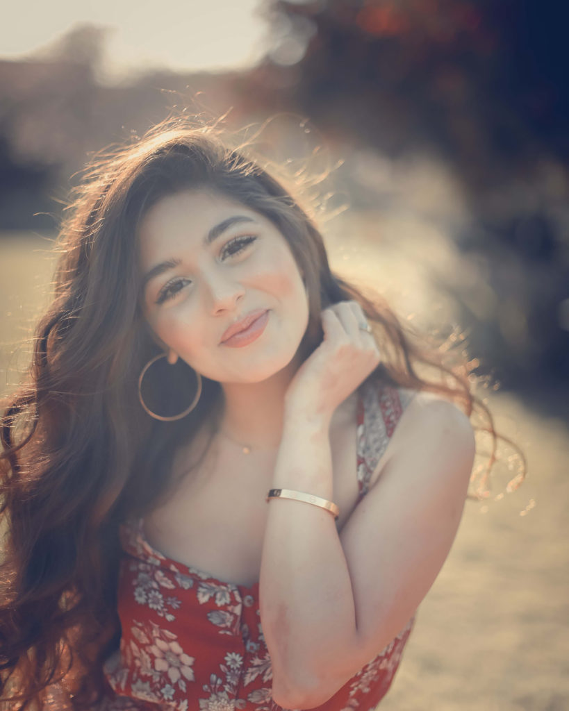 الفنانة الجميلة الشابة مايان السيد