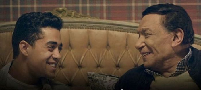 صورة للنجم خالد انور مع النجم الكبير عادل امام من مسلسل عوالم خفية